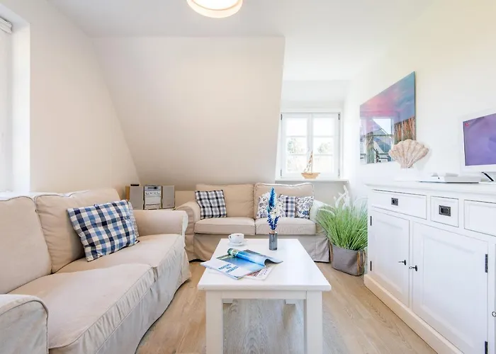 Haderslebener Str 28 *